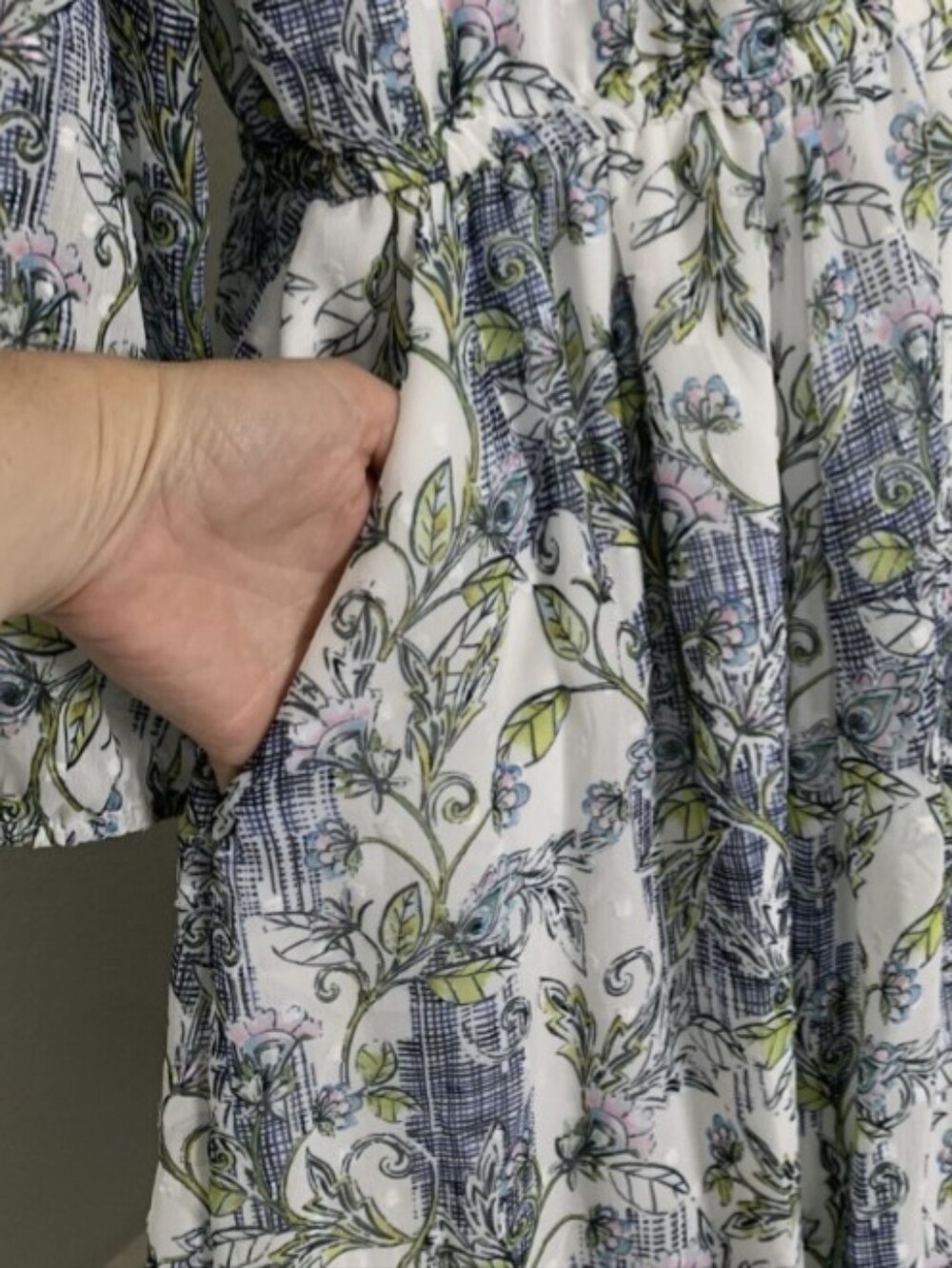 Torrid Mini Clip Dot Keyhole Dress Pristine Floral - Picture 3 of 7